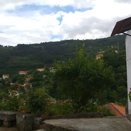 Casa Da Eira - Castanheiras Landhaus Resende