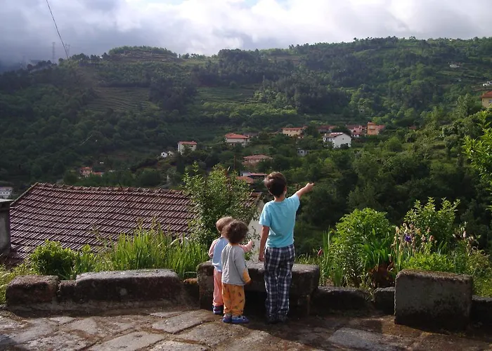 Casa Da Eira - Castanheiras Landhaus Resende